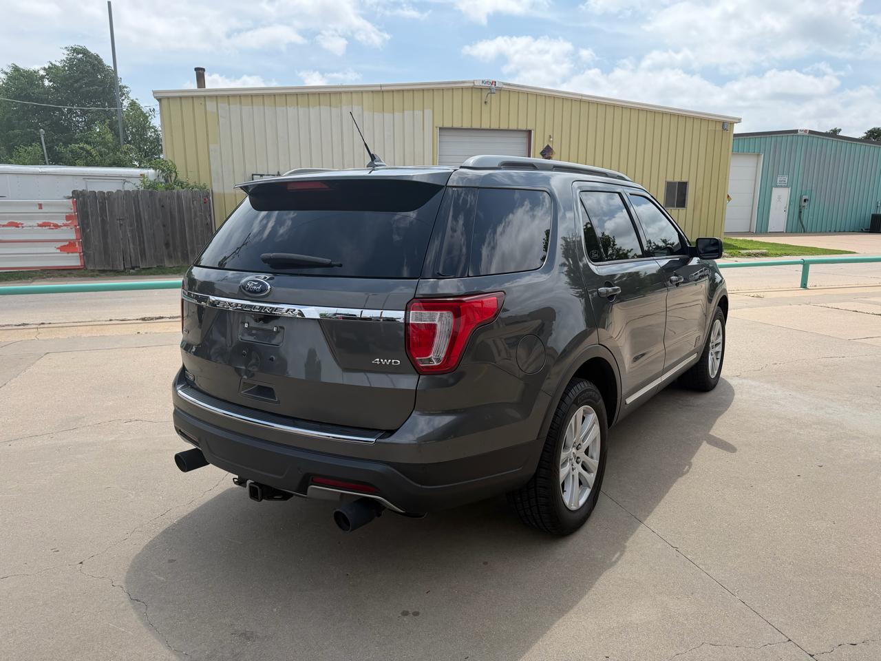 Ford Explorer XLT 4WD 2018
