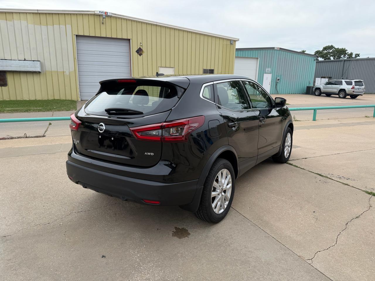 Nissan Rogue Sport S AWD 2022