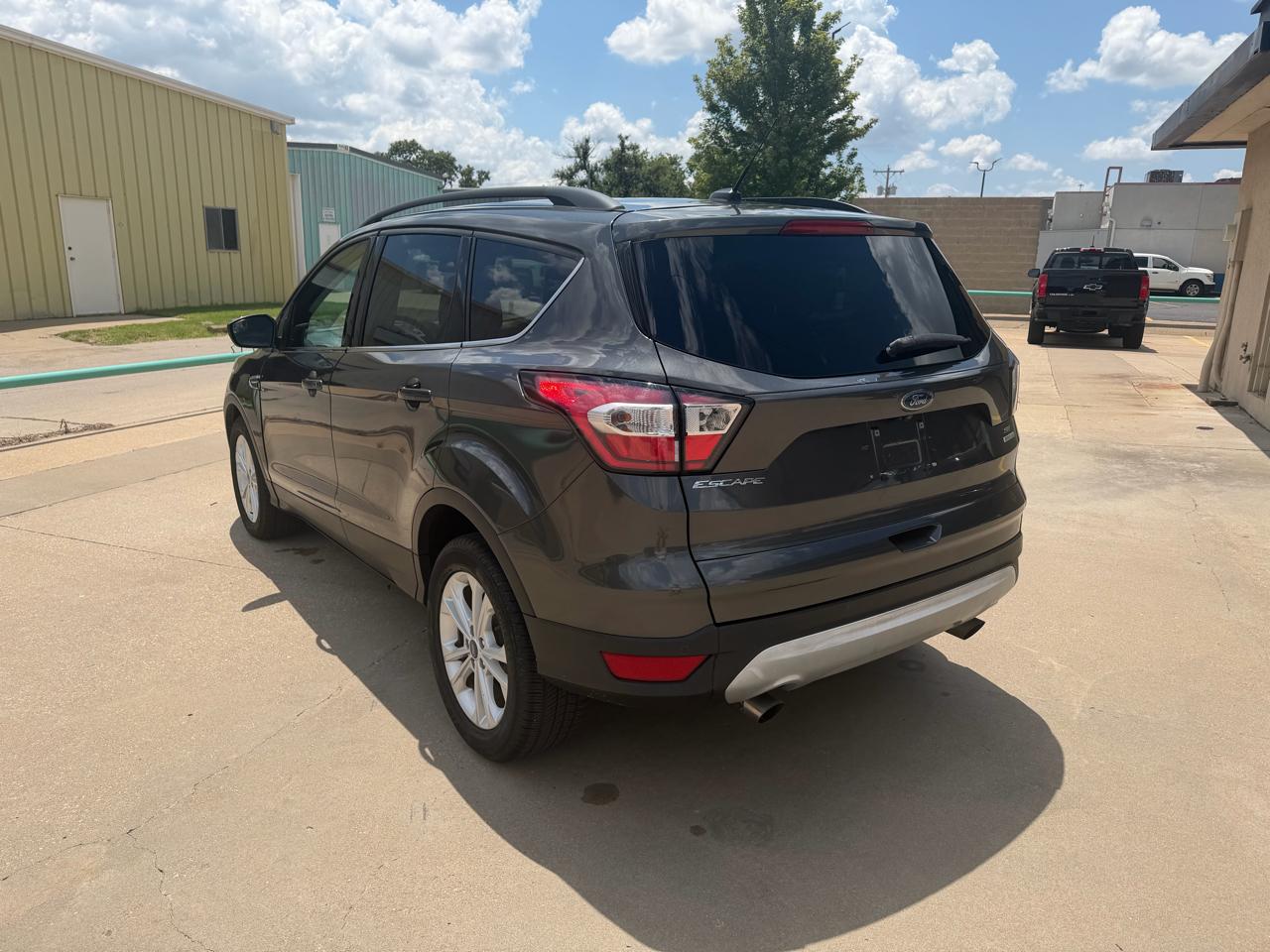 Ford Escape SE FWD 2017