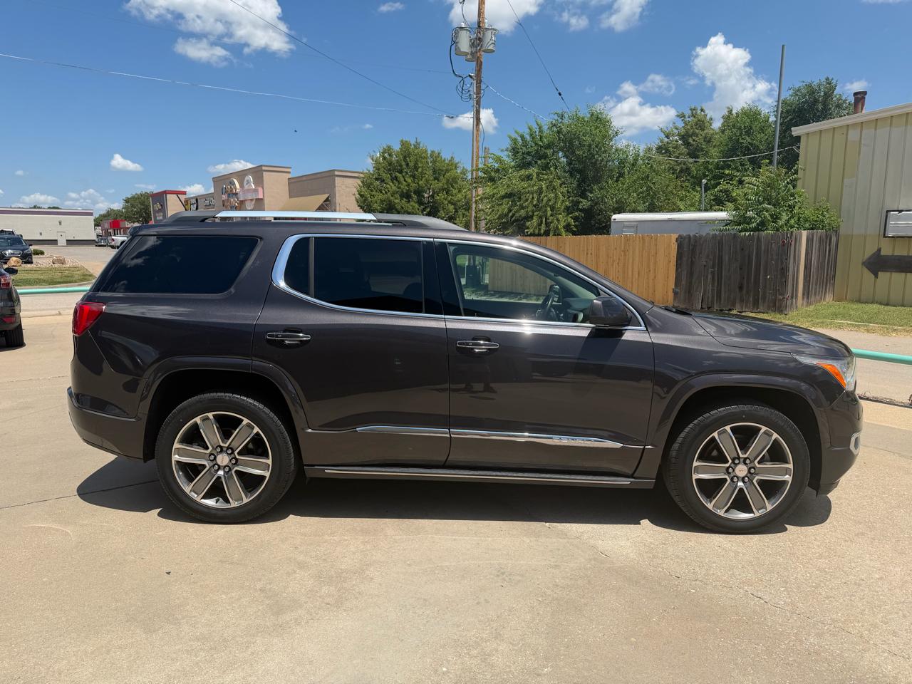 GMC Acadia Denali AWD 2017