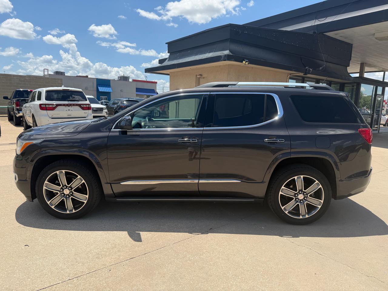 GMC Acadia Denali AWD 2017