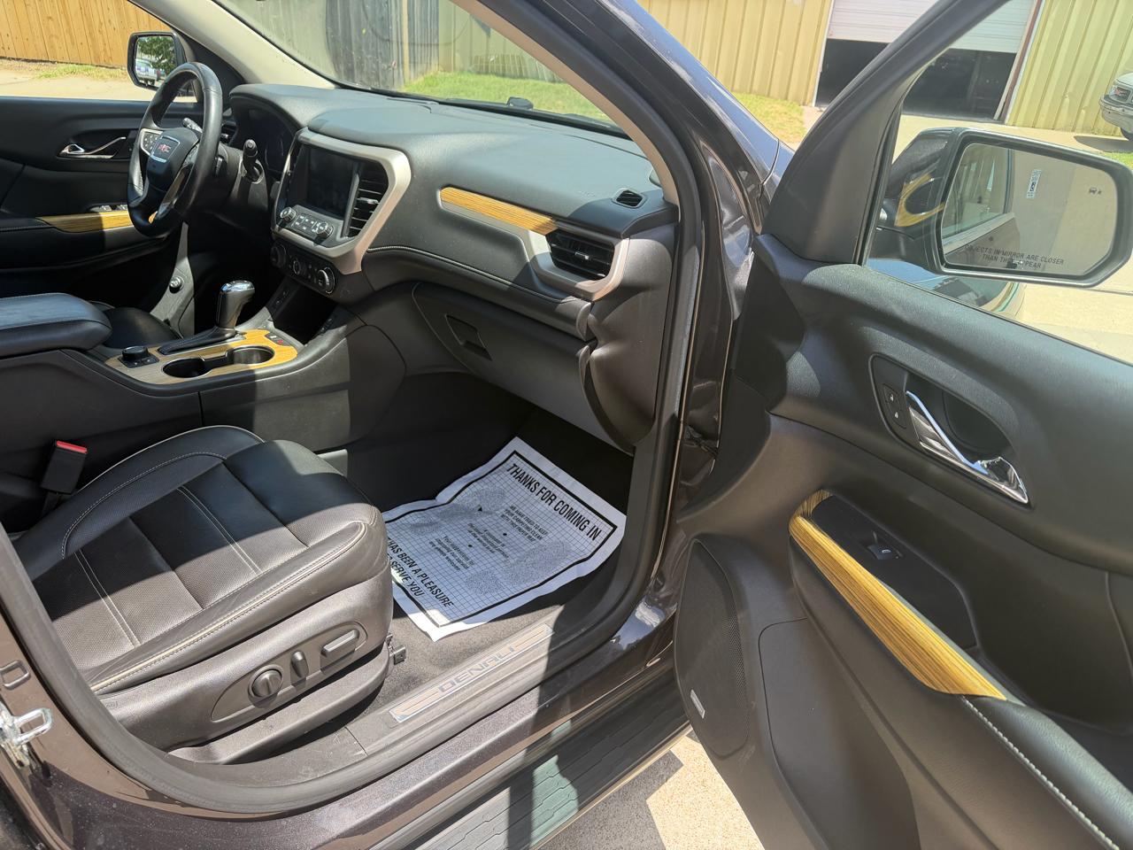 GMC Acadia Denali AWD 2017