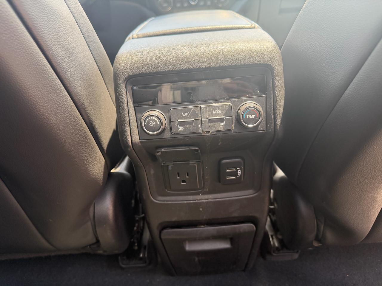 GMC Acadia Denali AWD 2017