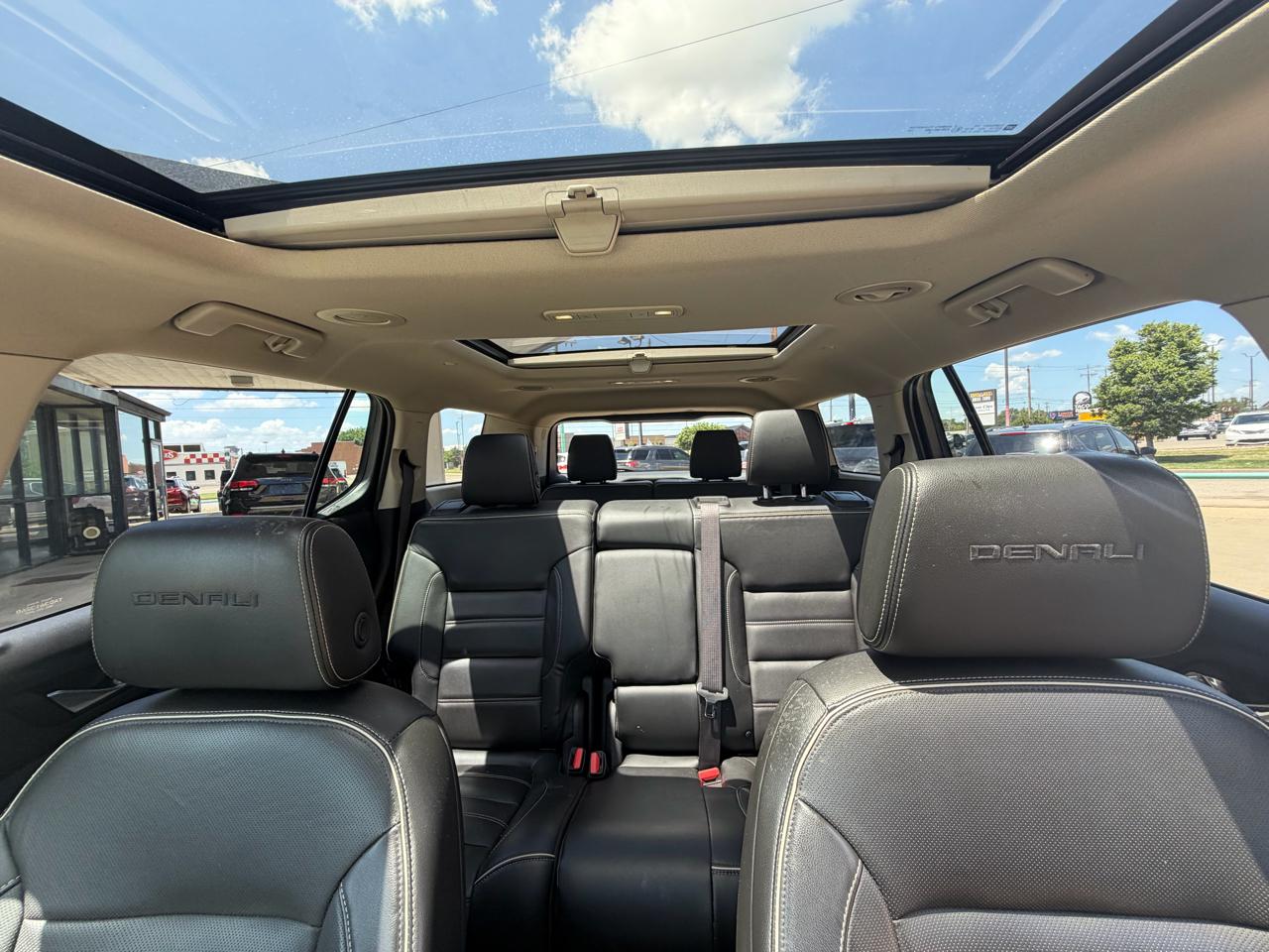 GMC Acadia Denali AWD 2017