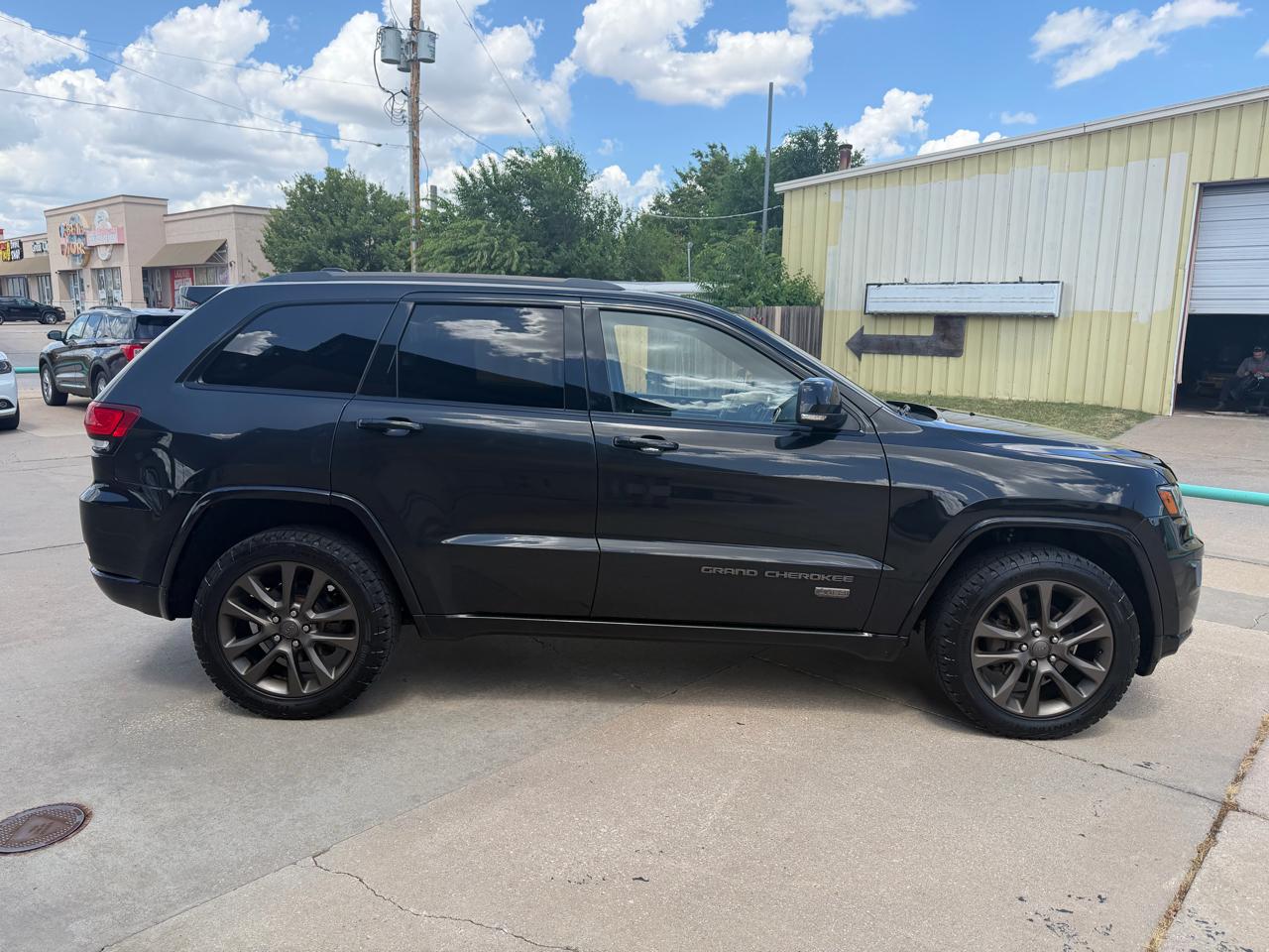 Jeep Grand Cherokee  2016
