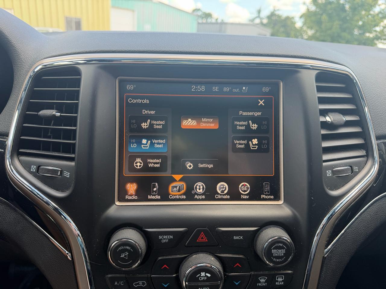 Jeep Grand Cherokee  2016