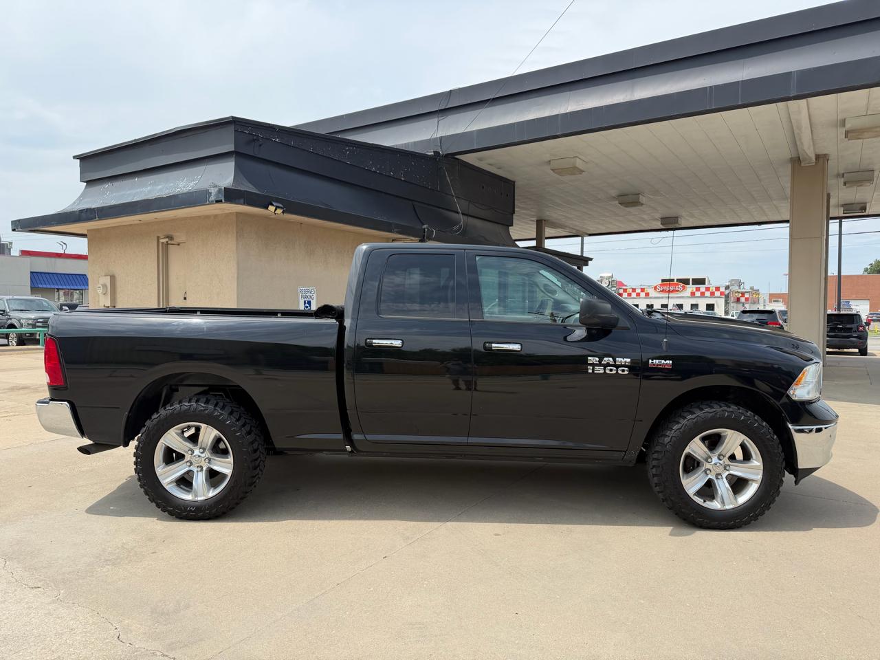 RAM 1500 SLT Quad Cab 4WD 2014