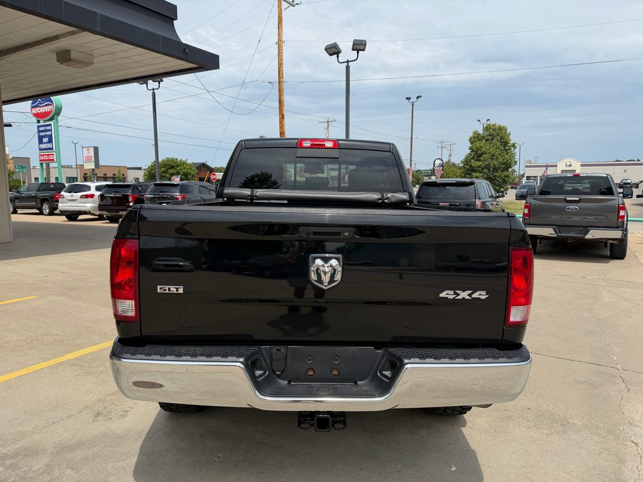 RAM 1500 SLT Quad Cab 4WD 2014
