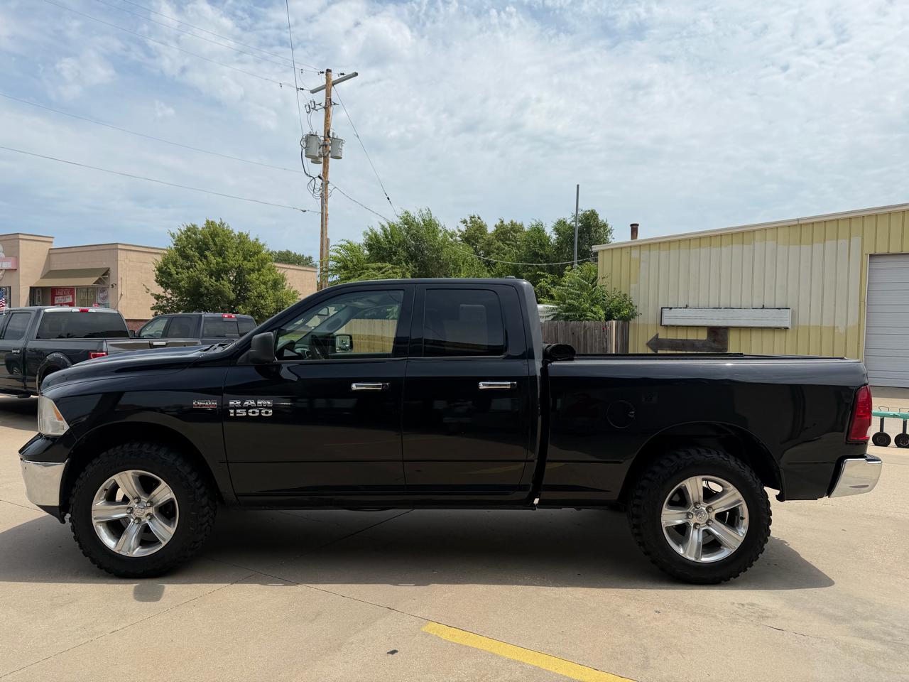 RAM 1500 SLT Quad Cab 4WD 2014