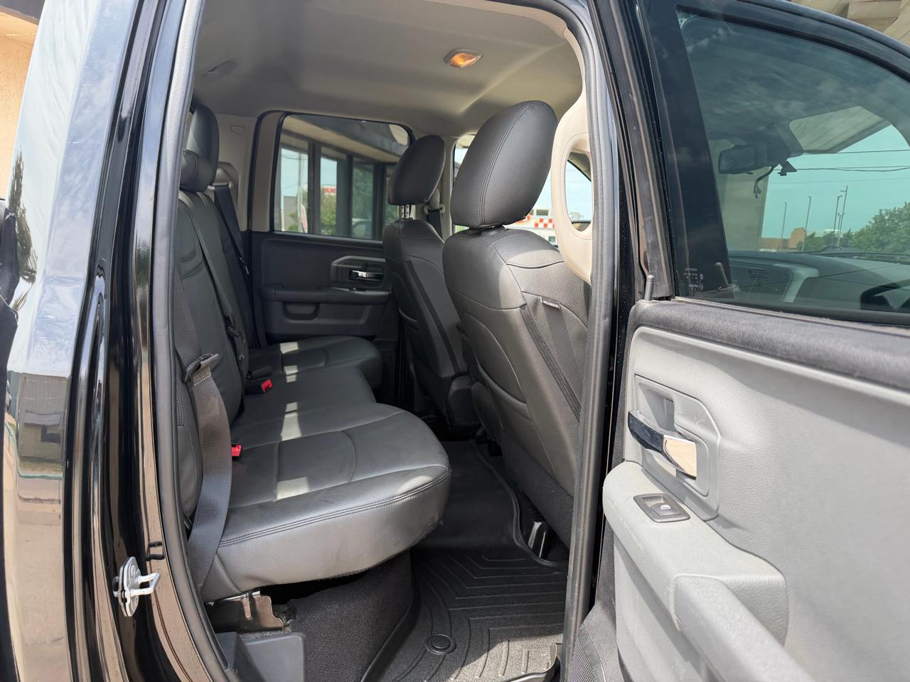 RAM 1500 SLT Quad Cab 4WD 2014