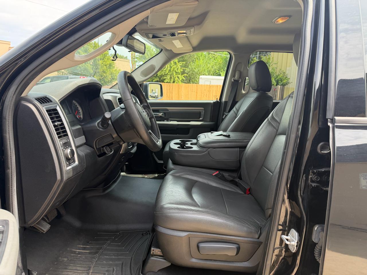RAM 1500 SLT Quad Cab 4WD 2014