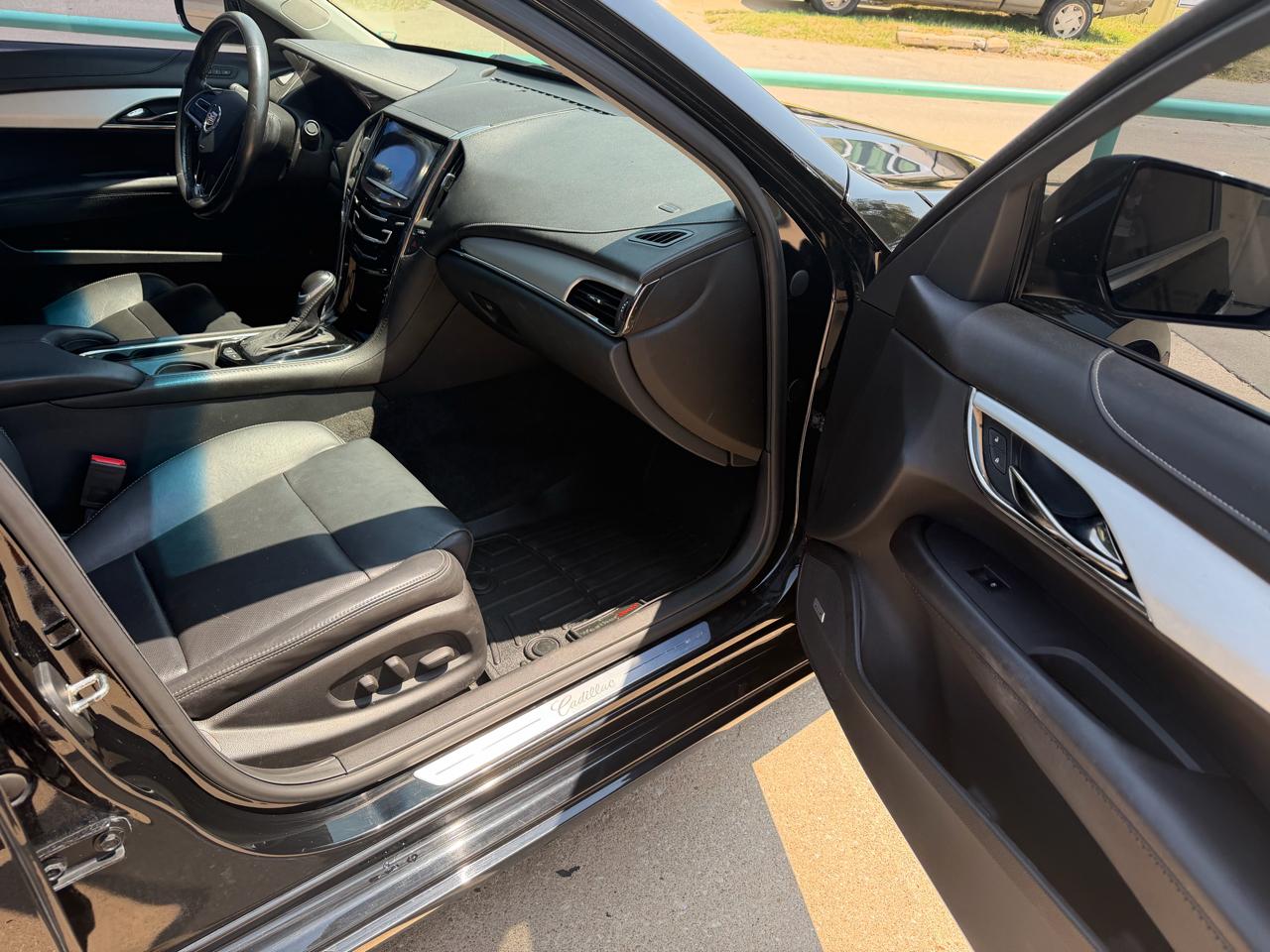 Cadillac ATS 2.0L Luxury AWD 2014