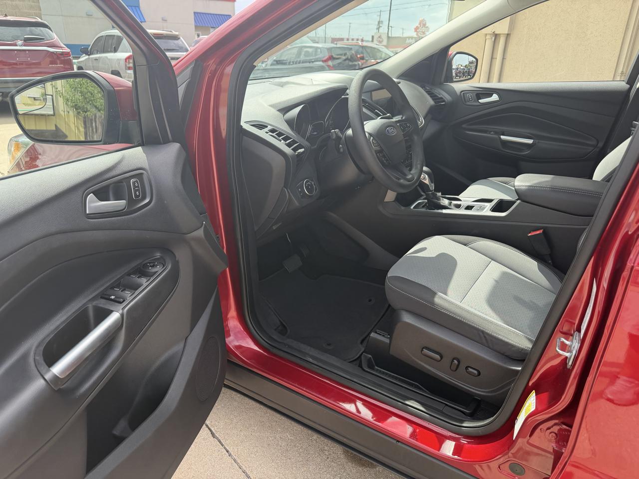 Ford Escape SE FWD 2018