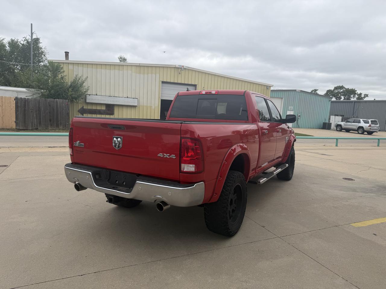 RAM 1500 Big Horn Crew Cab 4WD 2016