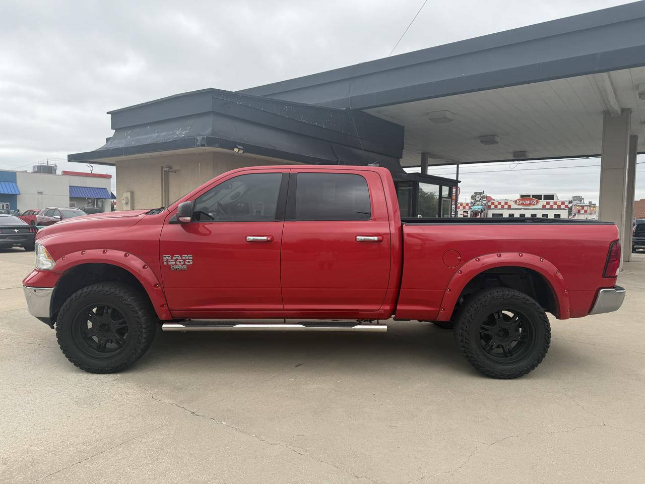 RAM 1500 Big Horn Crew Cab 4WD 2016