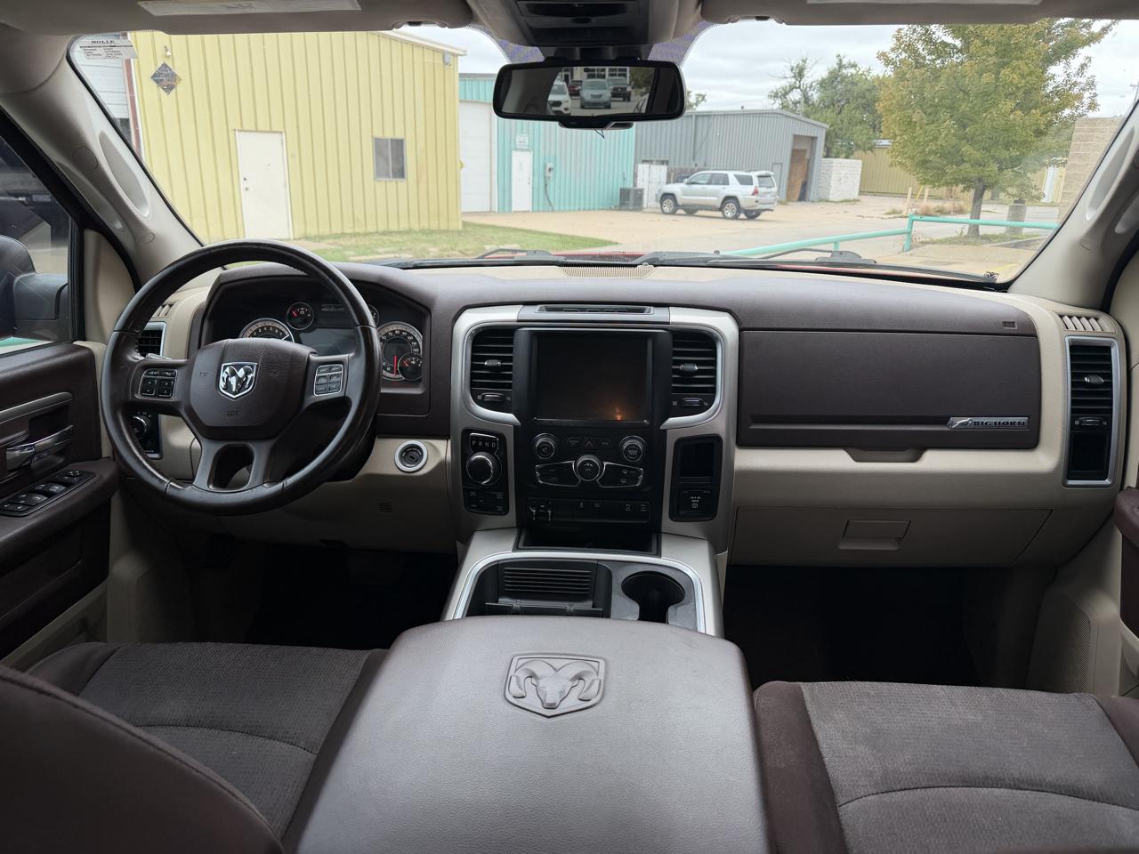RAM 1500 Big Horn Crew Cab 4WD 2016