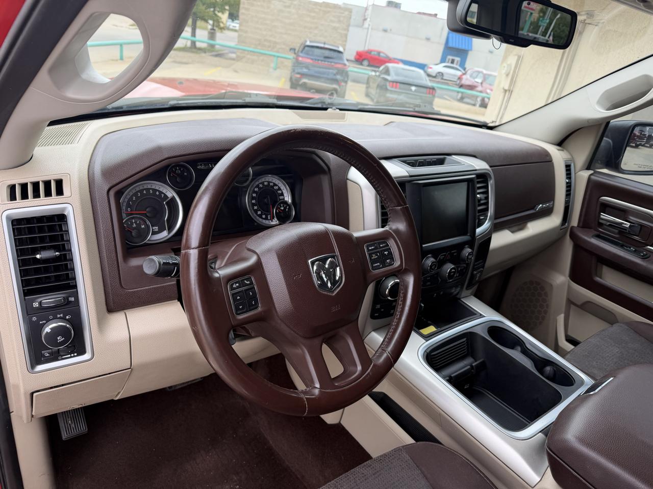 RAM 1500 Big Horn Crew Cab 4WD 2016
