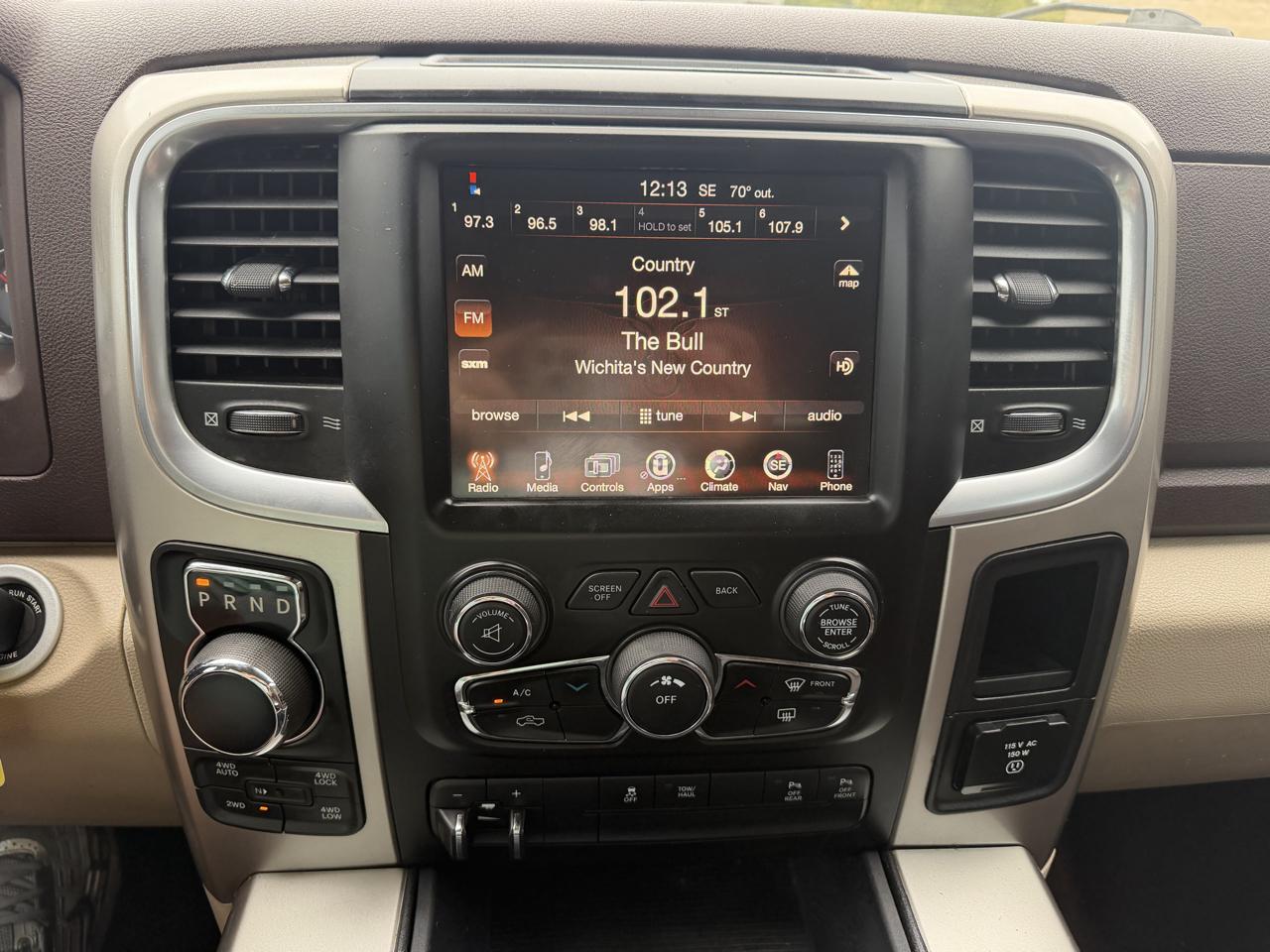 RAM 1500 Big Horn Crew Cab 4WD 2016