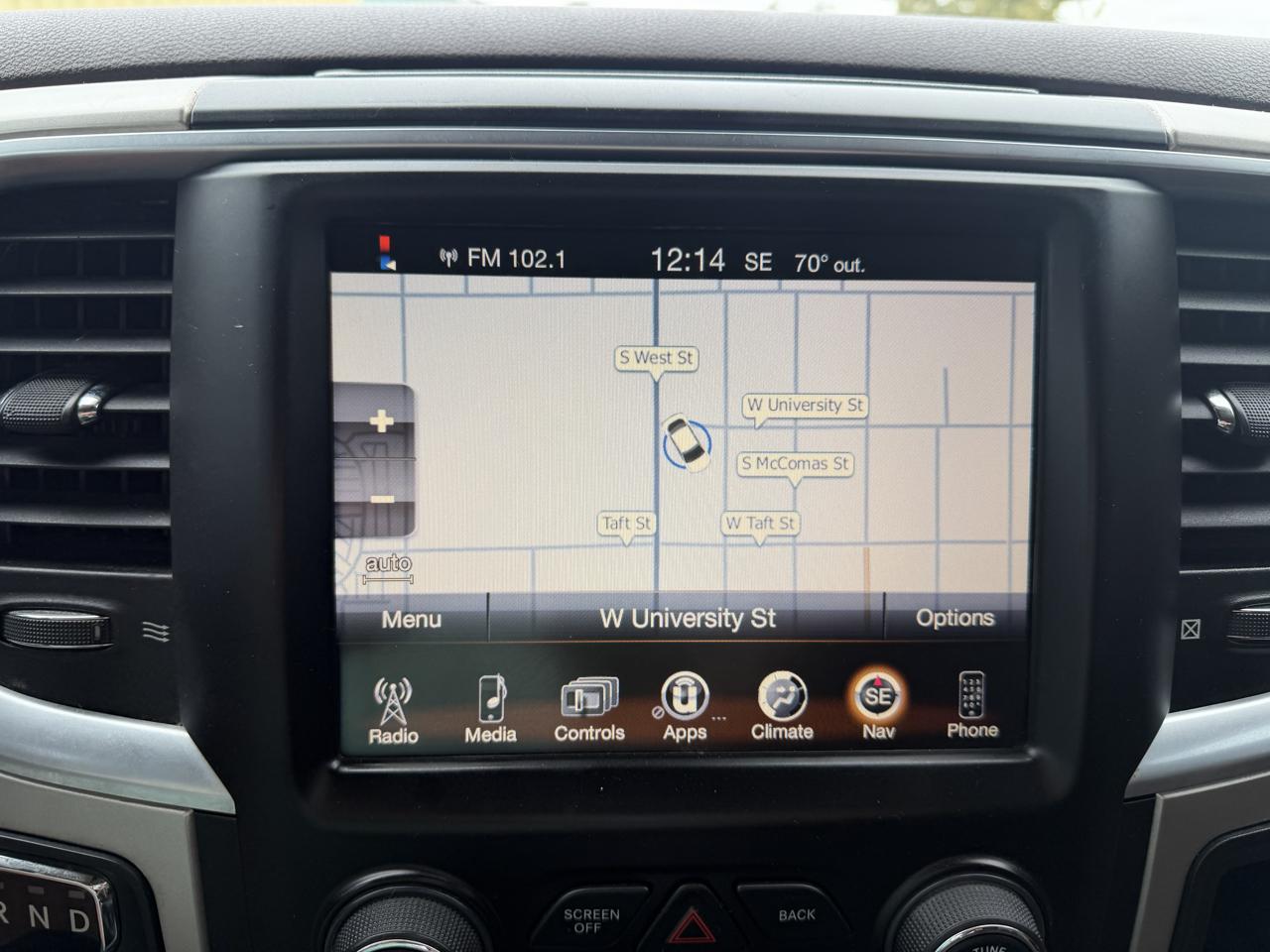 RAM 1500 Big Horn Crew Cab 4WD 2016