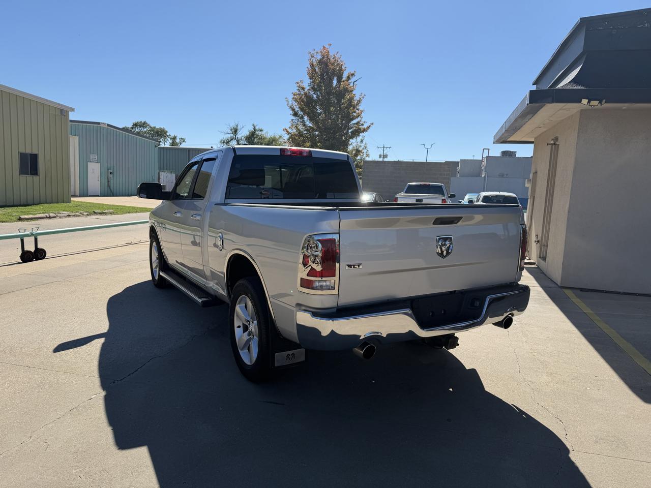 RAM 1500 SLT Quad Cab 2015