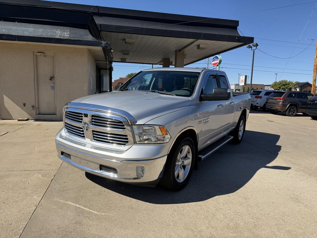RAM 1500 SLT Quad Cab 2015