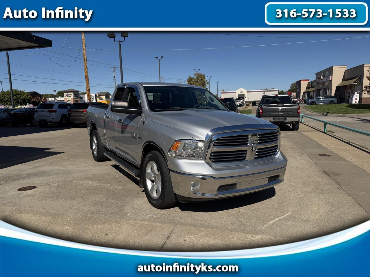 RAM 1500 SLT Quad Cab 2015