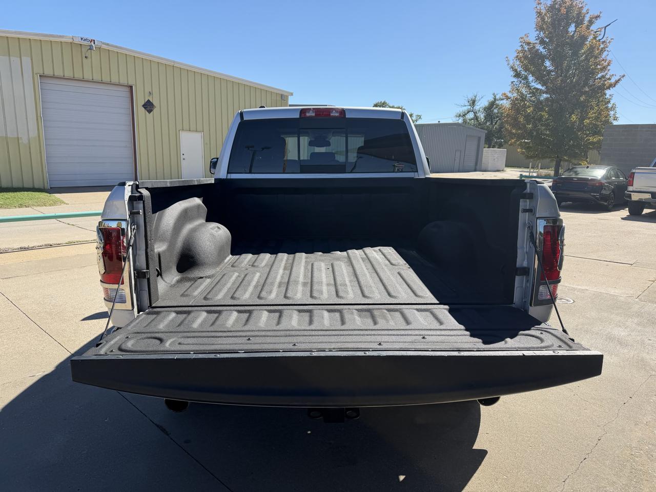 RAM 1500 SLT Quad Cab 2015