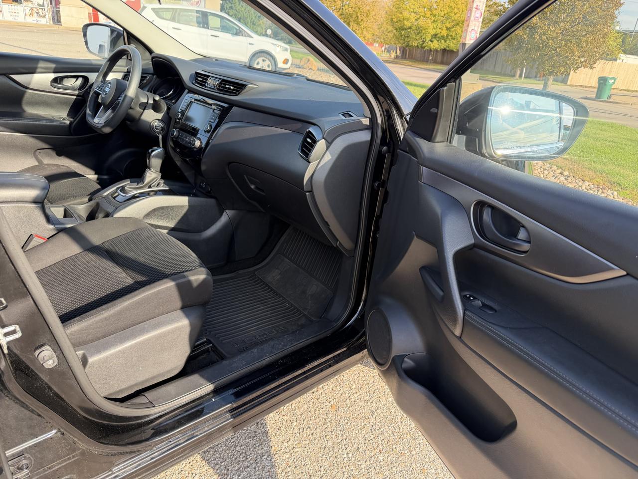 Nissan Rogue Sport S AWD 2022