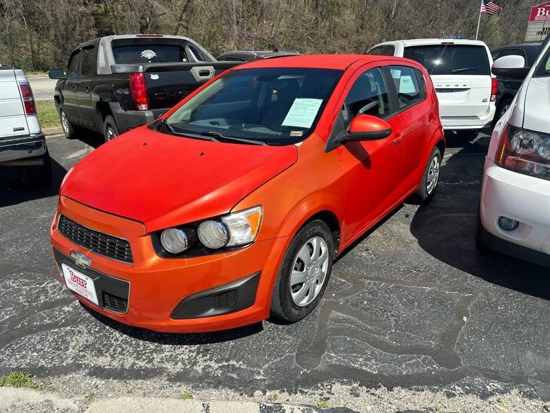 Chevrolet Sonic LS Auto 5-Door 2013