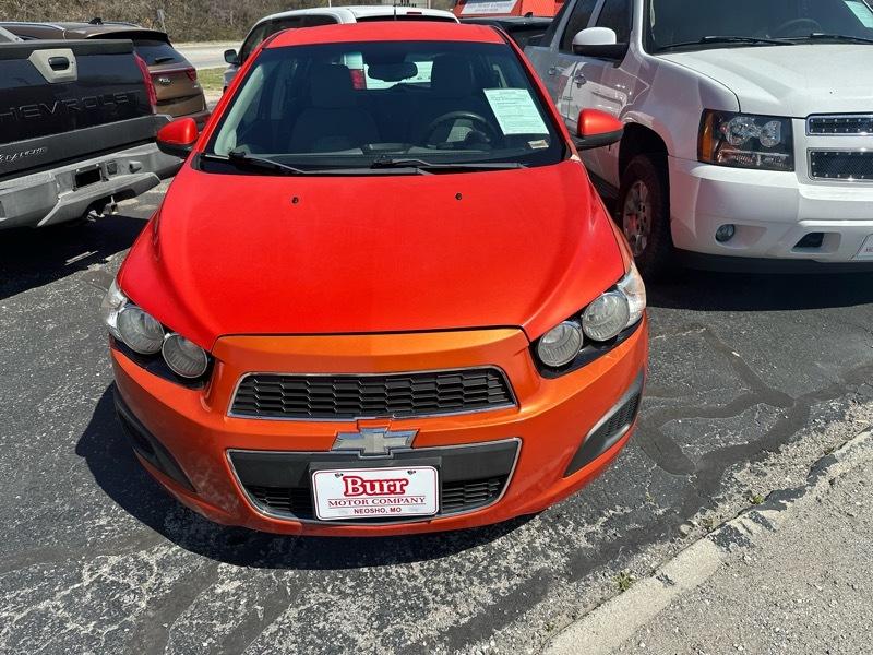 Chevrolet Sonic LS Auto 5-Door 2013