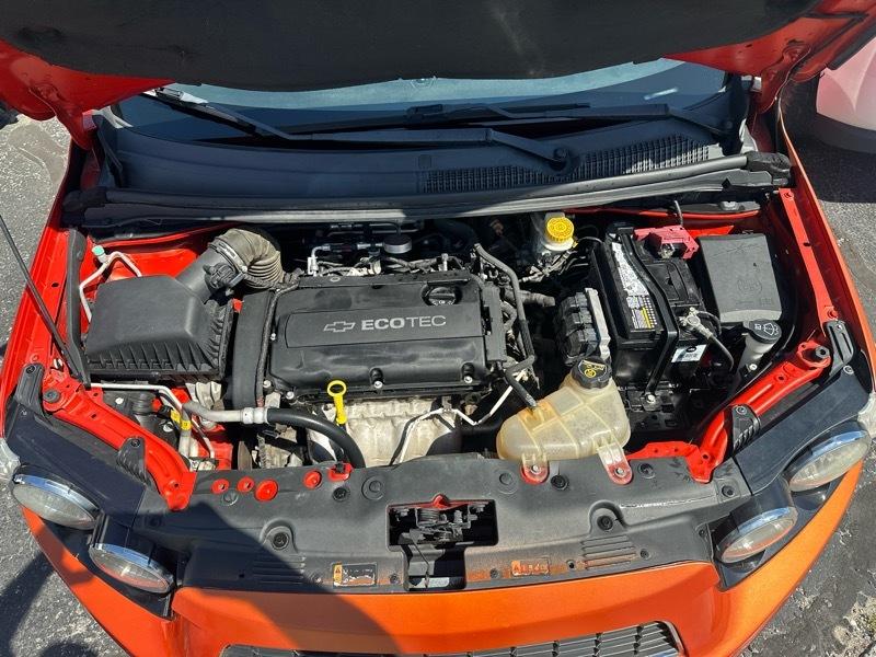 Chevrolet Sonic LS Auto 5-Door 2013