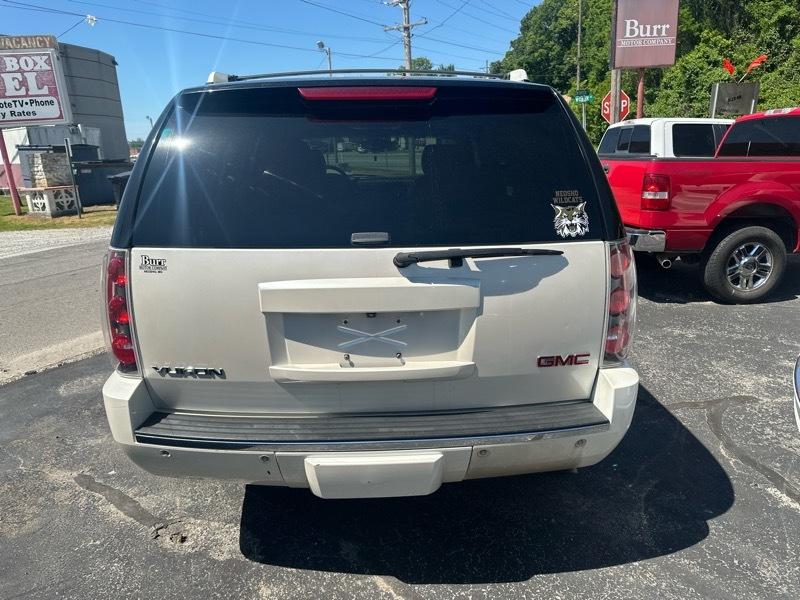 GMC Yukon Denali 4WD 2013