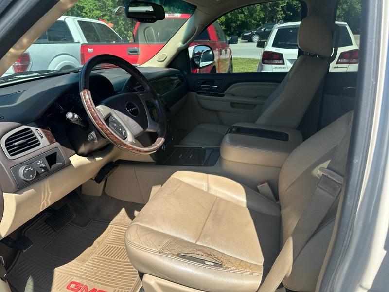 GMC Yukon Denali 4WD 2013