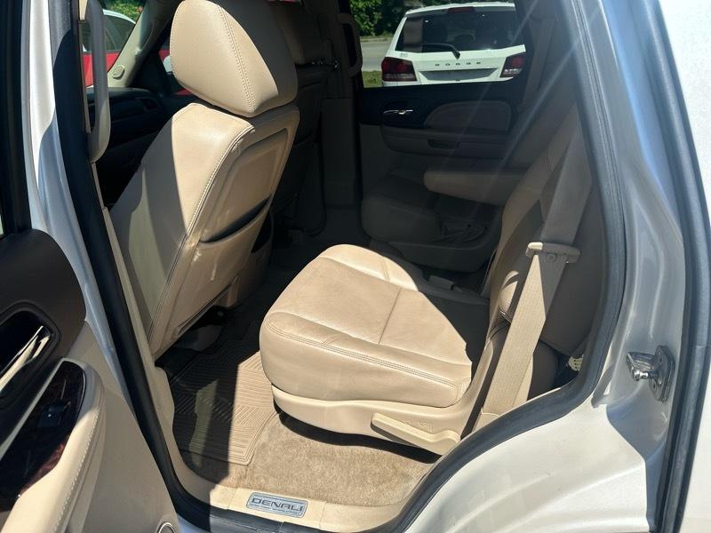 GMC Yukon Denali 4WD 2013