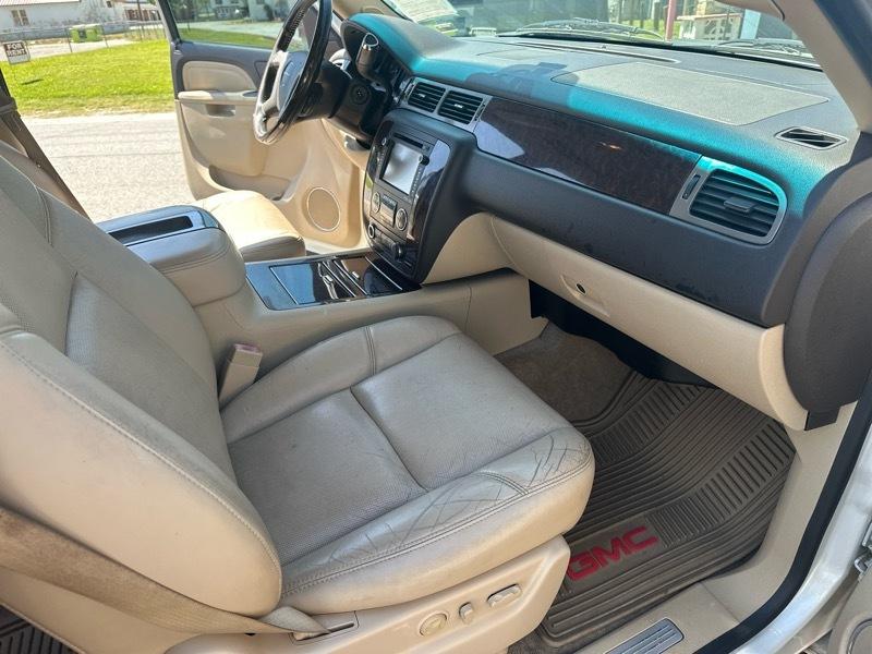 GMC Yukon Denali 4WD 2013