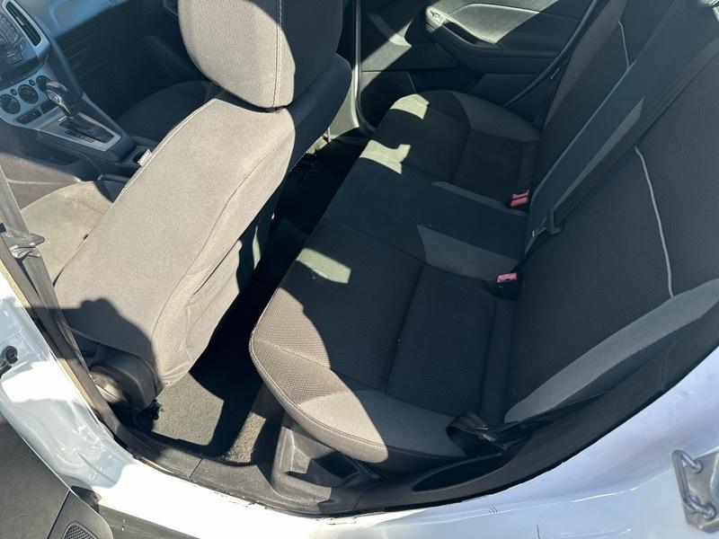 Ford Focus SE Sedan 2014