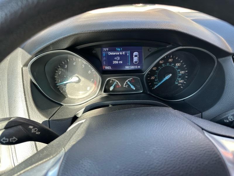 Ford Focus SE Sedan 2014