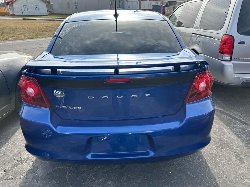 Dodge Avenger 4dr Sdn 2013