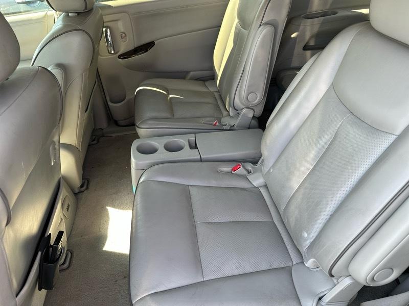 Nissan Quest 3.5 S 2011