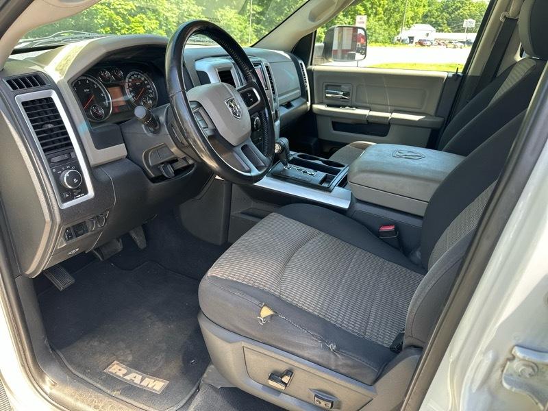 RAM 1500 Tradesman 4x2 Crew Cab 6'4" Box 2011
