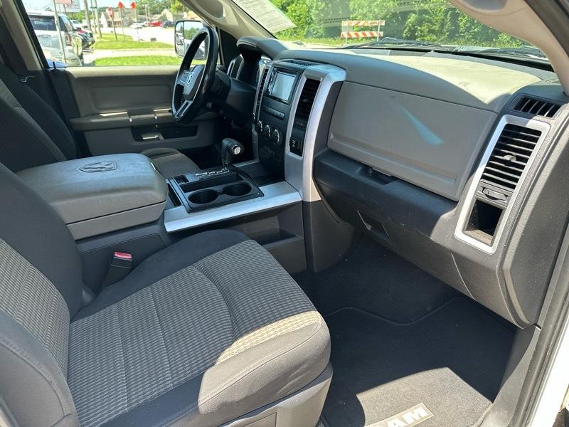 RAM 1500 Tradesman 4x2 Crew Cab 6'4" Box 2011
