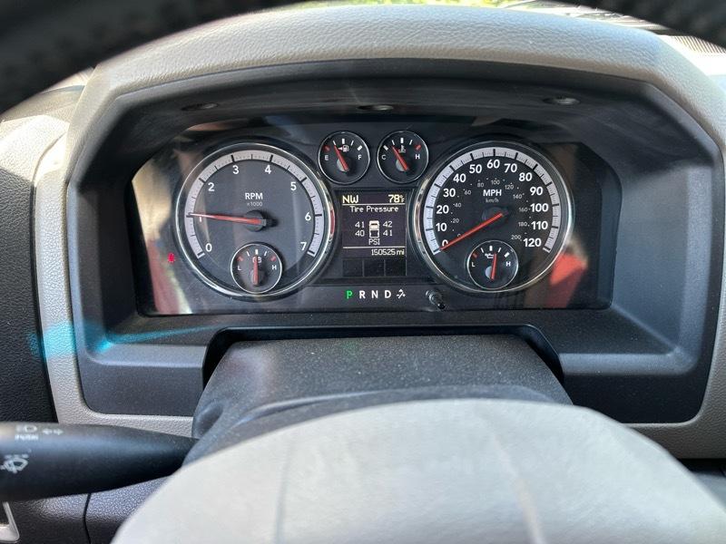 RAM 1500 Tradesman 4x2 Crew Cab 6'4" Box 2011