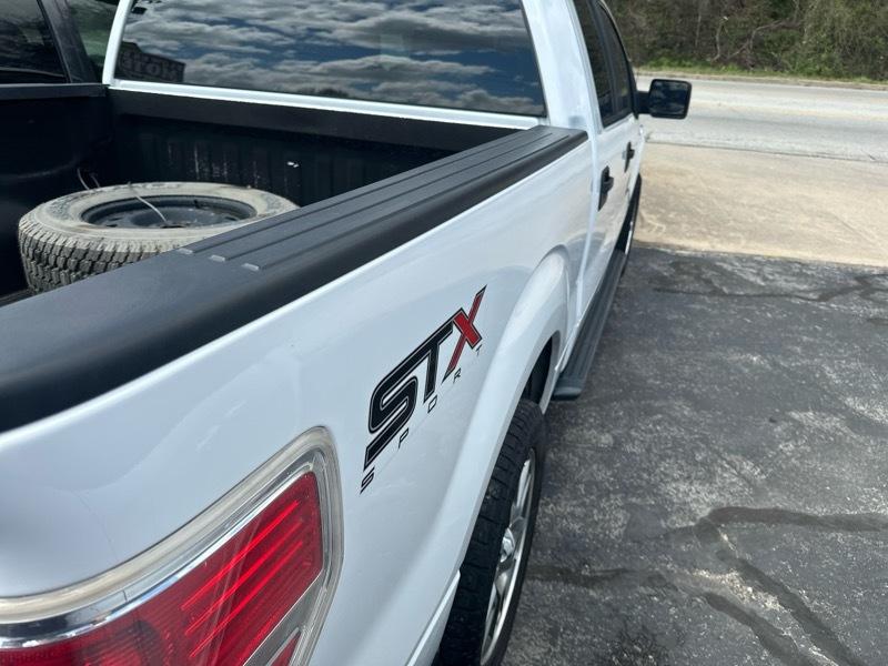 Ford F-150 2WD SuperCrew 145" STX 2014