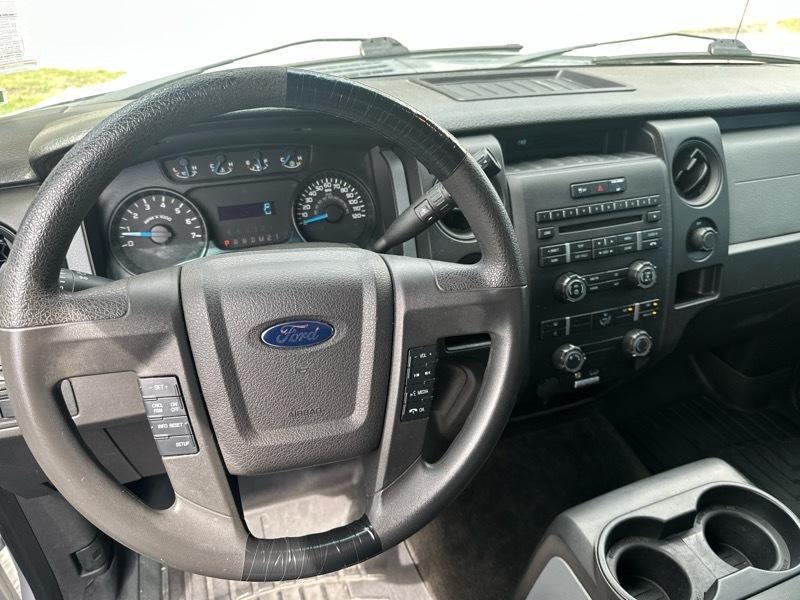 Ford F-150 2WD SuperCrew 145" STX 2014