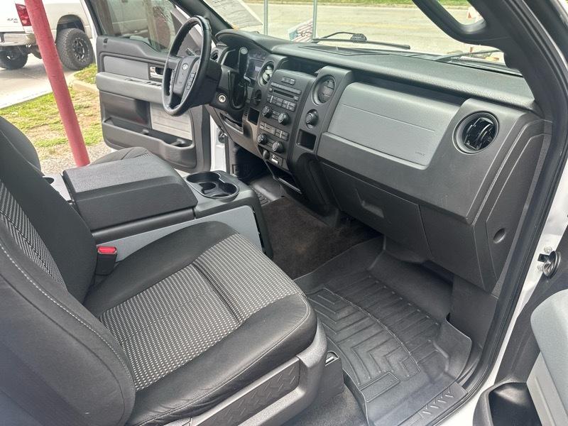 Ford F-150 2WD SuperCrew 145" STX 2014