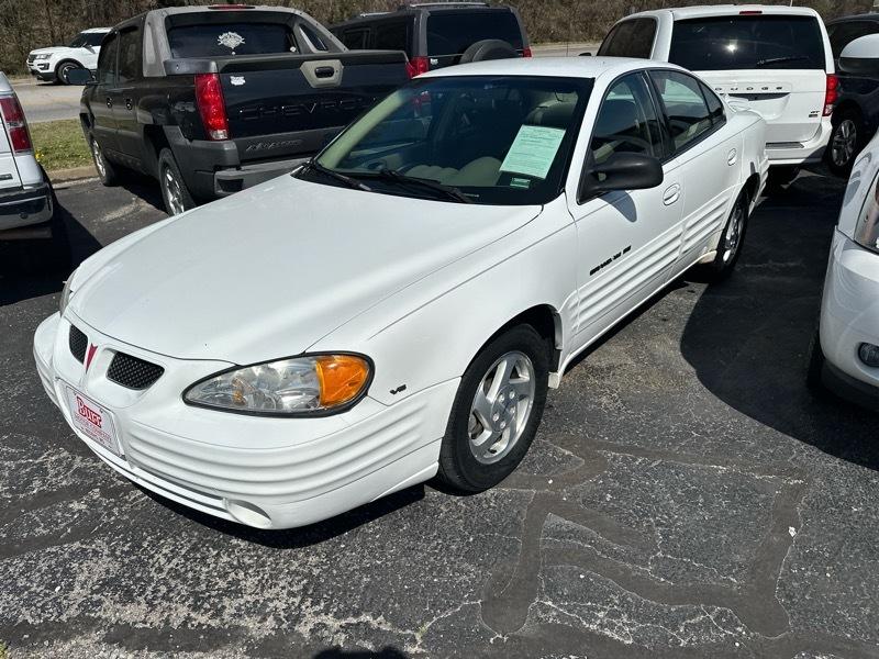 Pontiac Grand Am SE Sedan 1999