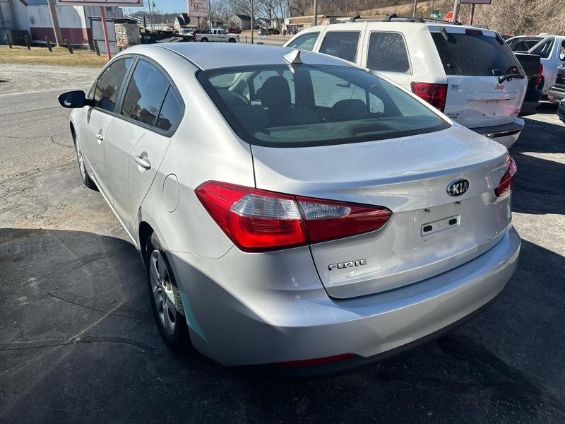 Kia Forte LX w/Popular Package 2016