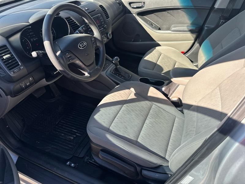 Kia Forte LX w/Popular Package 2016