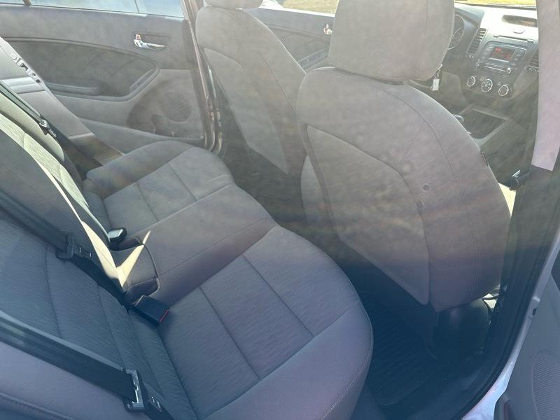 Kia Forte LX w/Popular Package 2016