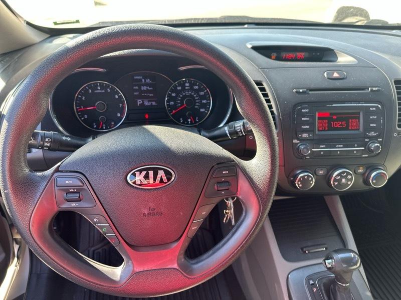 Kia Forte LX w/Popular Package 2016